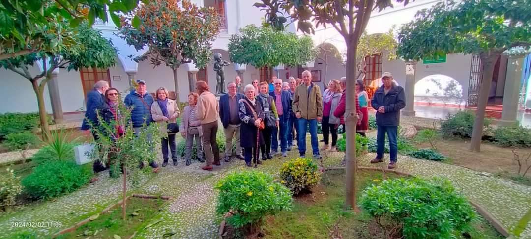 En el patio del palacio de la Encomienda
