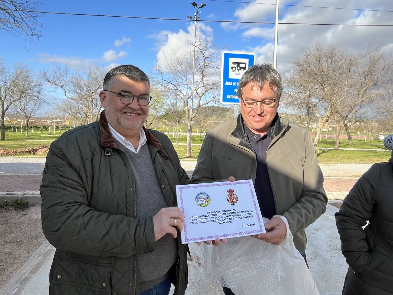 El alcalde con el presidente de Caravaneros del sur