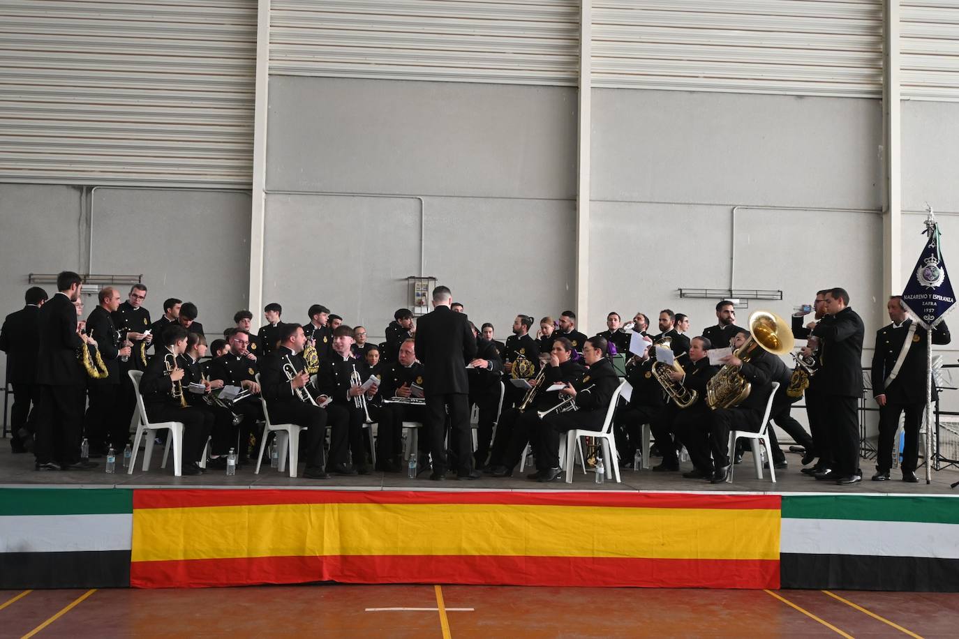 Otra banda en plena actuación
