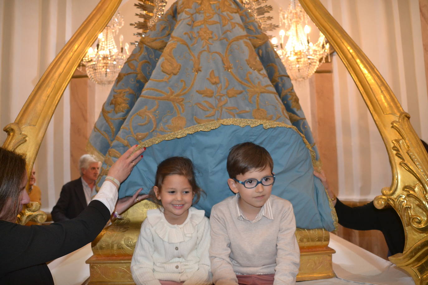 Bajo el manto de la Virgen de la Estrella