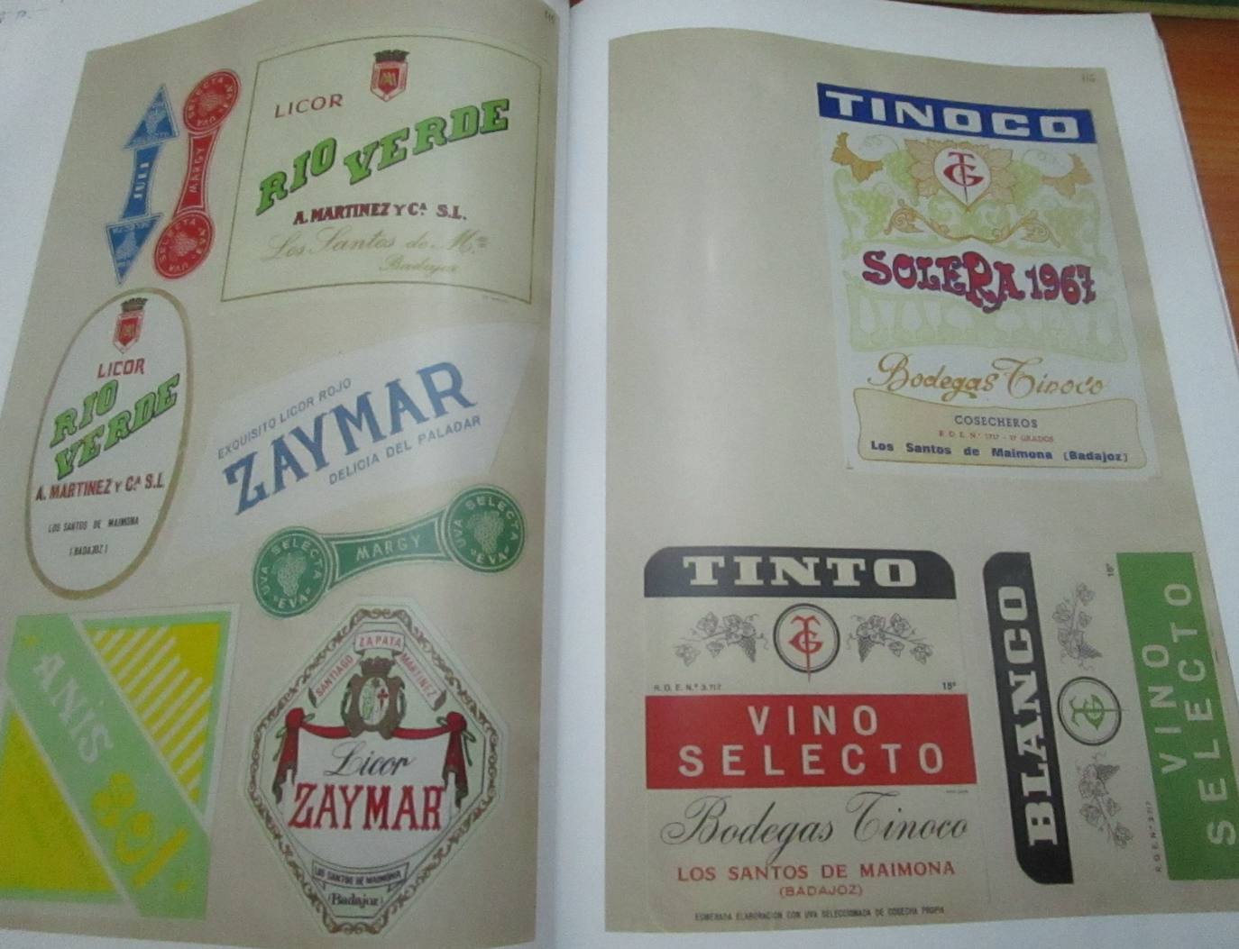 Etiquetas de anis y vino