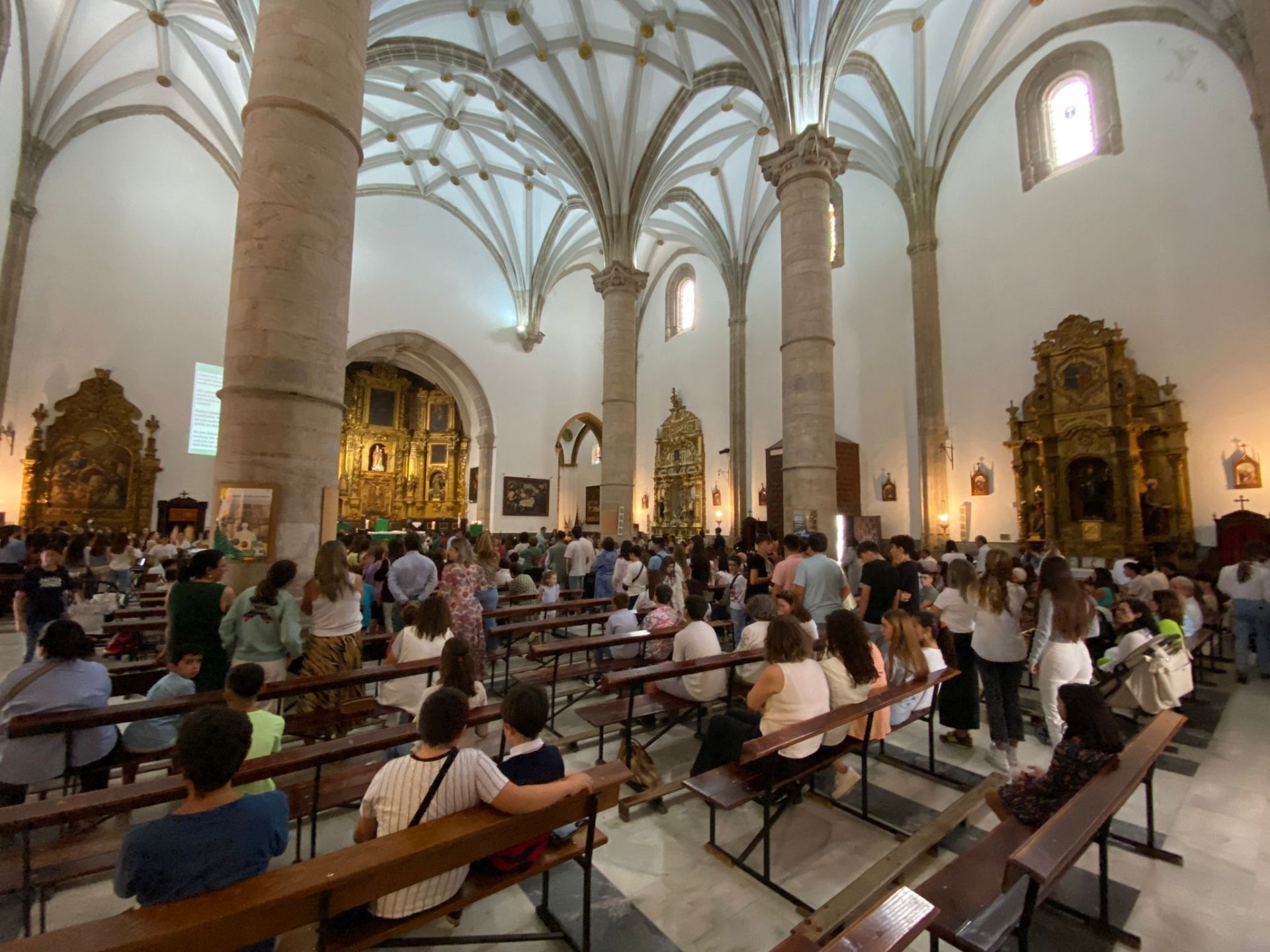 Interior del templo