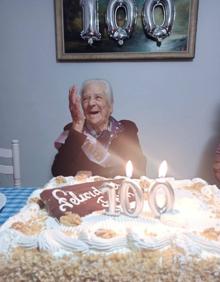 Imagen secundaria 2 - La malpartideña Juana Rollizo Leo celebró sus 100 años
