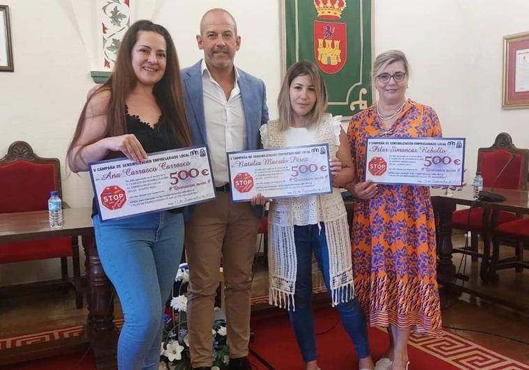 Entregados los cheques del Plan de Emprendimiento