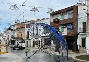 Un gran paraguas iluminará la Navidad de Malpartida de Cáceres