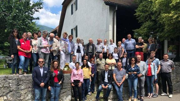 Foto de familia durante la reunión 