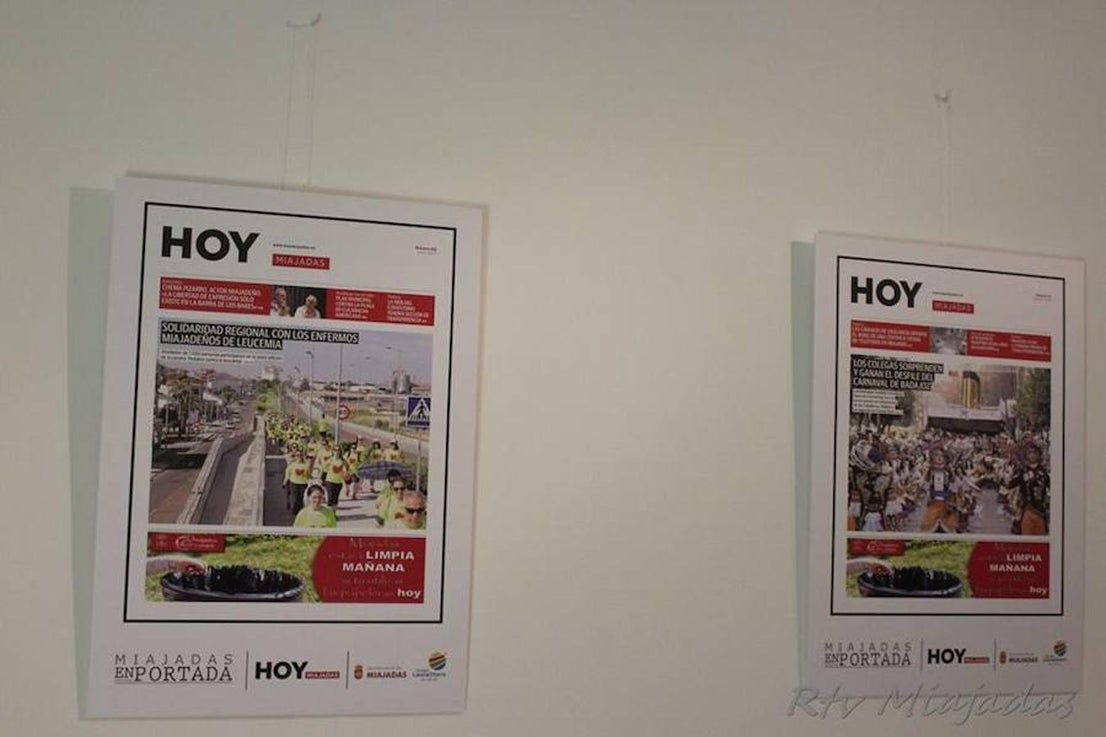 Exposición de portadas de HOY y de HOY Miajadas en el Palacio Obispo Solís en la que se repasan los acontecimientos más destacados de la localidad y que tuvieron su espacio en el periódico