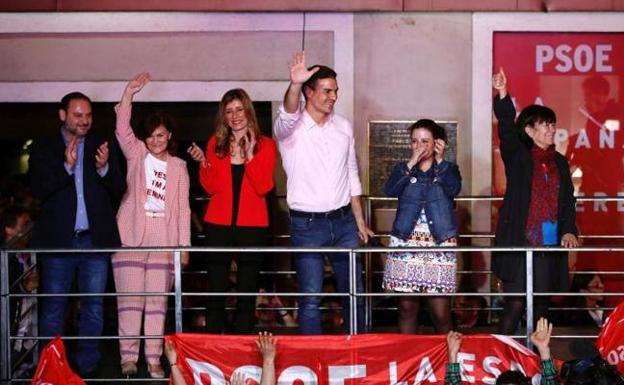 Pedro Sánchez festeja su victoria en las generales 