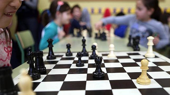 Cada vez hay más torneos de ajedrez destinados a los jóvenes / 