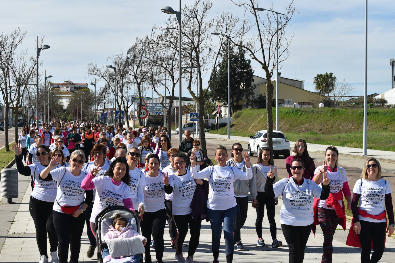 Tramo de la marcha por la avenida García Siñeriz