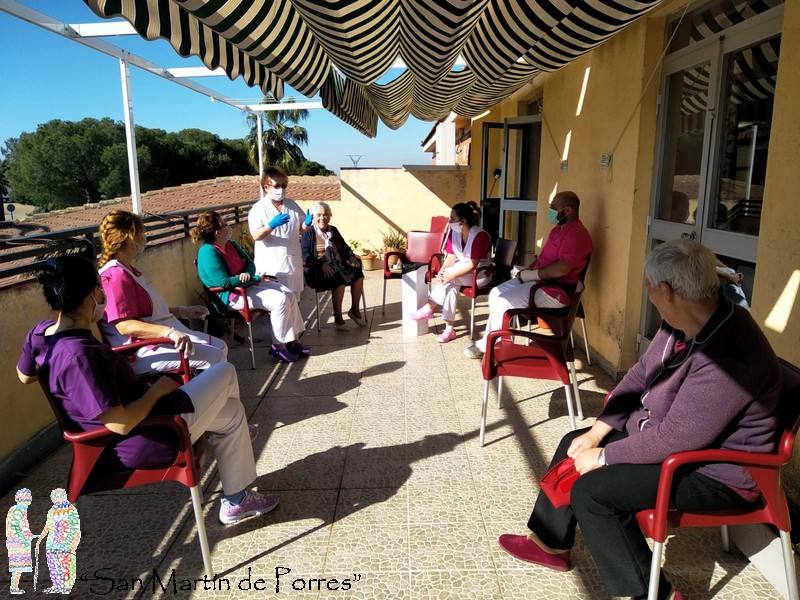 Residentes y trabajadores realizaron sus actividades en la primera planta 