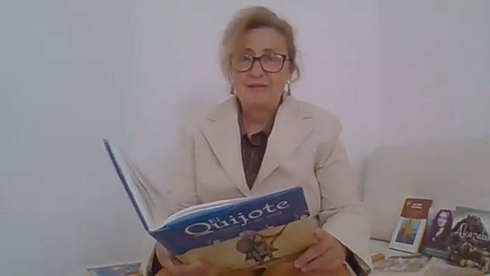 El pasado 23 de abril, con motivo del Día Internacional del libro, los miajadeños viajaron a través de la lectura a los lugares más insospechados. Adultos y niños 'se saltaron el confinamiento' para ir donde su imaginación les llevó, ya que leer un buen libro es la única forma de viajar y vivir aventuras sin tener que salir de casa, y este año más que nunca. Muchos vecinos quisieron compartir sus aventuras y mostrar la importancia de este día. 