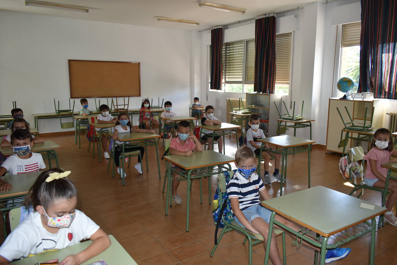 Los colegios miajadeños García Siñeriz, Nuestra Señora de Guadalupe y Sagrado Corazón de Jesús y María Inmaculada, junto con el IES Gonzalo Torrente Ballester y los centros de educación infantil, han abierto sus puertas para dar la bienvenida a sus alumnos, una bienvenida más calurosa que nunca: «Tenemos que intentarlo».