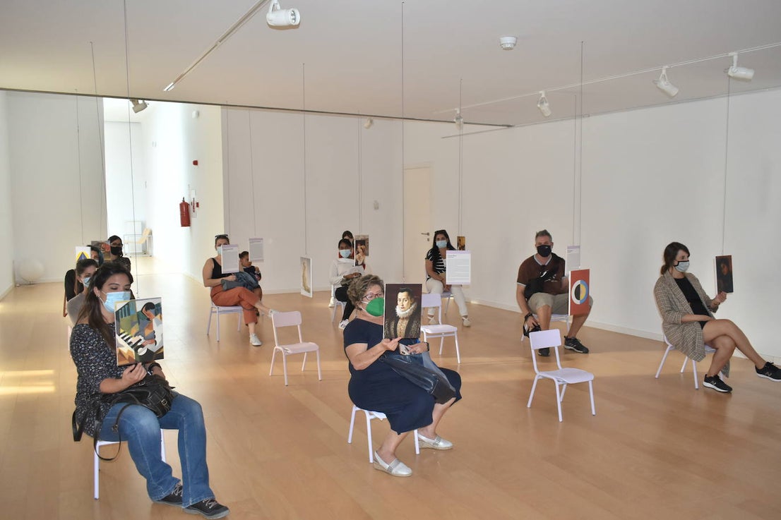 El Palacio Obispo Solís de Miajadas ha acogido durante las dos últimas semanas la exposición 'Mujeres artistas: 500 años, 2 décadas', de la artista extremeña Virginia Rivas. 500 años de arte femenino, de ingenio femenino, de talento femenino, de lucha femenina,... 500 años de grandes mujeres valientes. 
