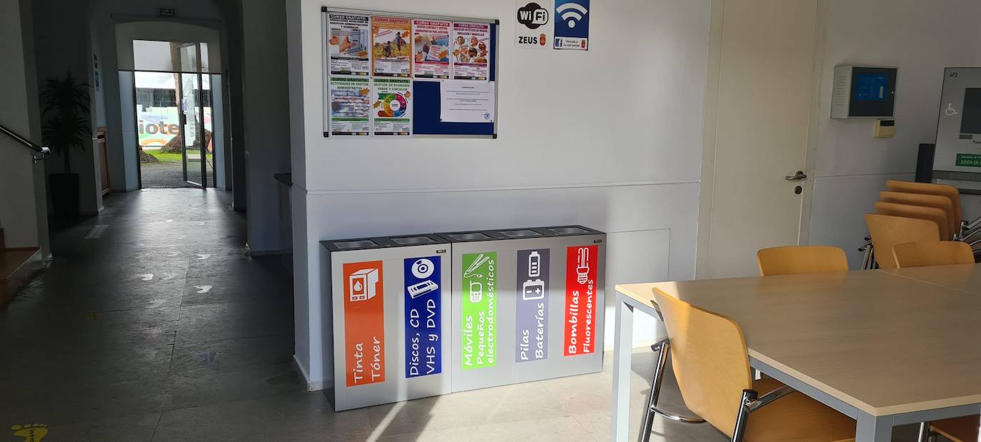 Nuevos 'Mini Puntos limpios' en el Palacio Obispo Solís 