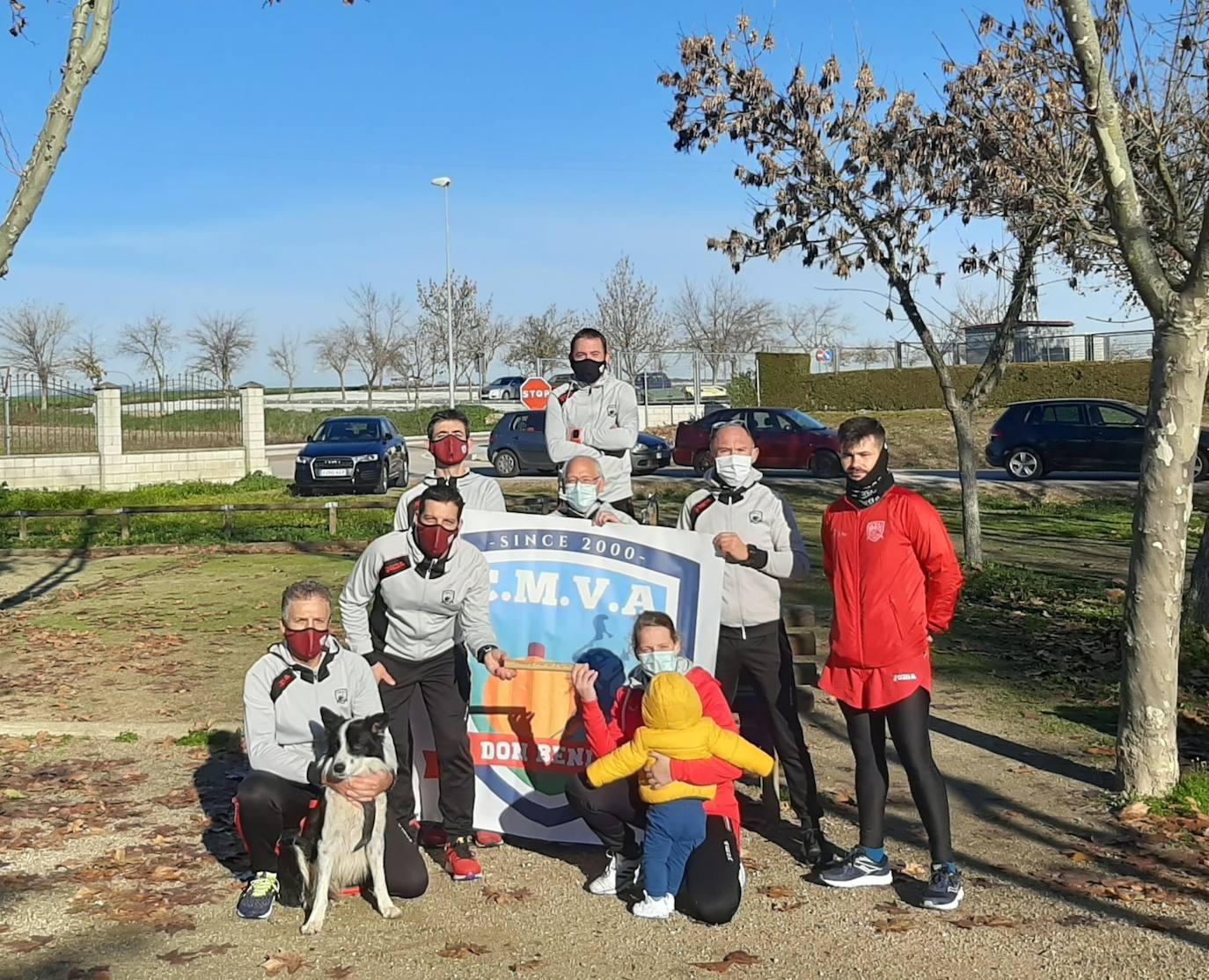 Ocho miembros del club dombenitense han entregado el testigo, aunque en condiciones normales habrían sido unos treinta 