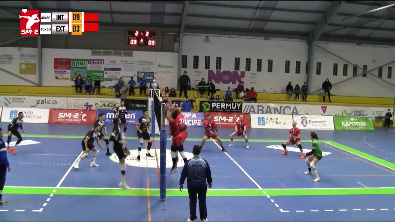 Partido de semifinal entre el anfitrión San Sadurniño y el Laura Otero 