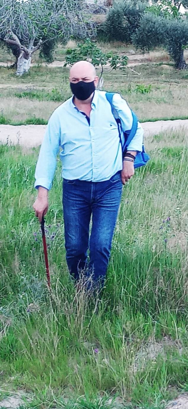 Ayer, 6 de abril, se celebró el Día Internacional del Deporte para el Desarrollo y la Paz, y los miajadeños se volcaron para poner su granito de arena. El Área de Deportes recibió una amplia respuesta a su propuesta convertida en fotografías de todos los deportistas con los que Miajadas tiene la suerte de contar. Voleibol, baloncesto, ciclismo, pádel, marcha, senderismo, running, ping pong, patinaje,... Todo lo que contribuya a la salud física es bienvenido. 