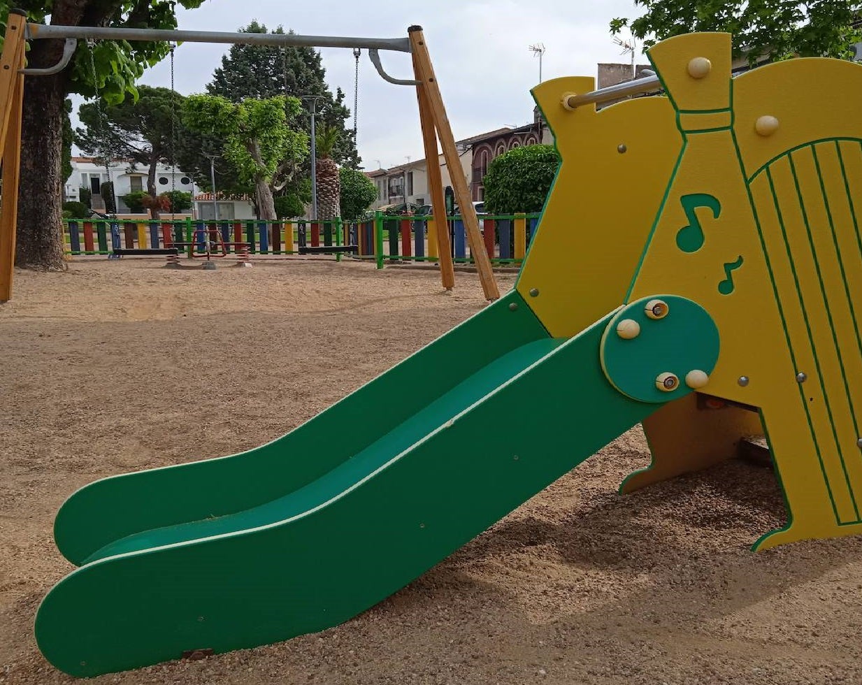 Tobogán reparado en el Parque de Los Mártires 