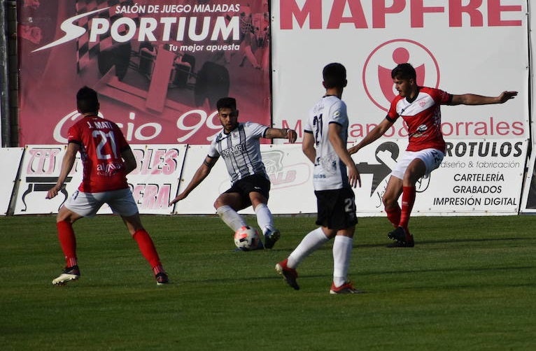 Núñez intenta irse de Jaime Cañamero 