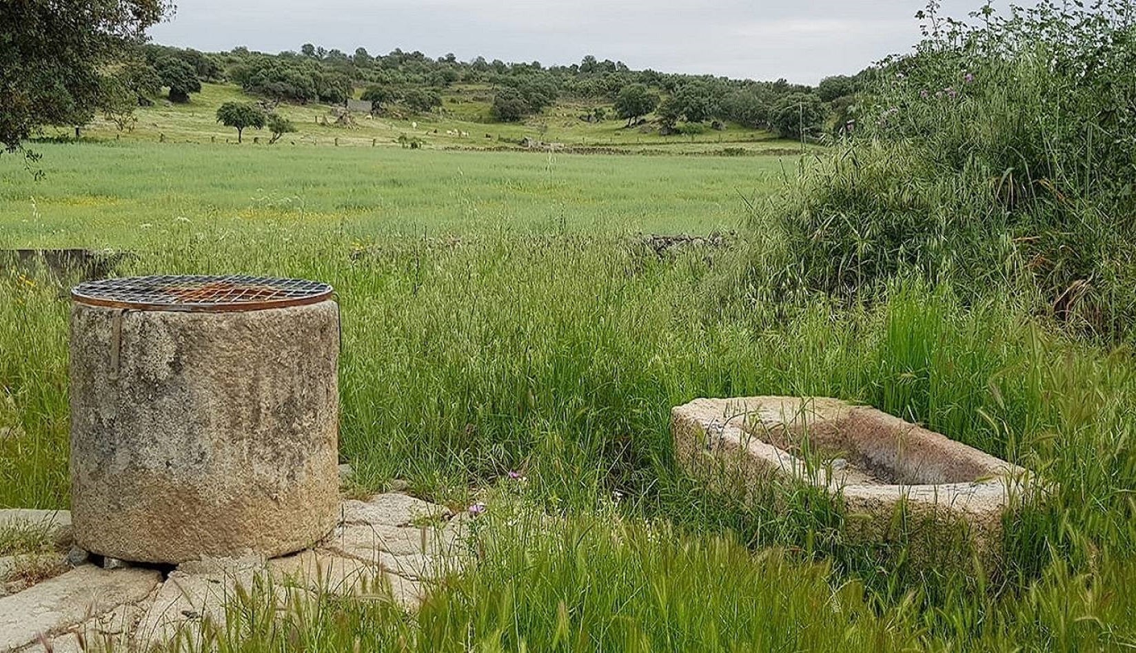 El antiguo 'Pozo de la boticaria' en el término municipal de Miajadas 