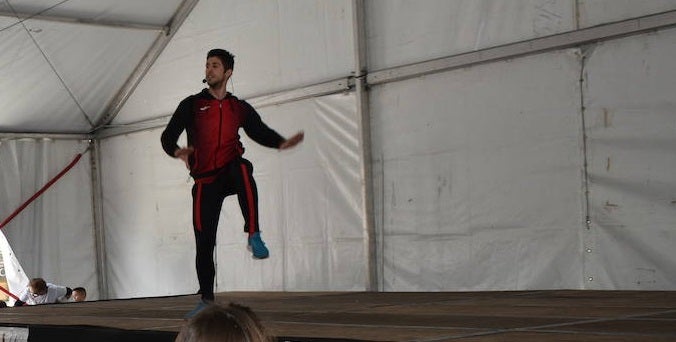 Sesión de Cardio Music impartida en Miajadas por el técnico deportivo Sergio García 