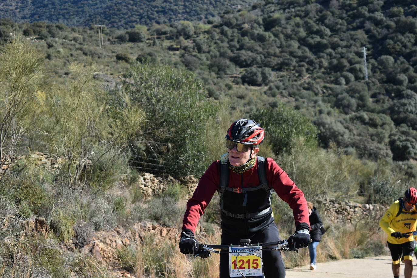 Más de 1.000 ciclistas de distintos puntos de la región y el país se dieron cita en una de las pruebas más conocidas en el mundo del ciclismo: la 'Titán de los Ríos', convertida ya en un referente, por sus parajes naturales, por sus recorridos, por su dificultad, por su emoción. 