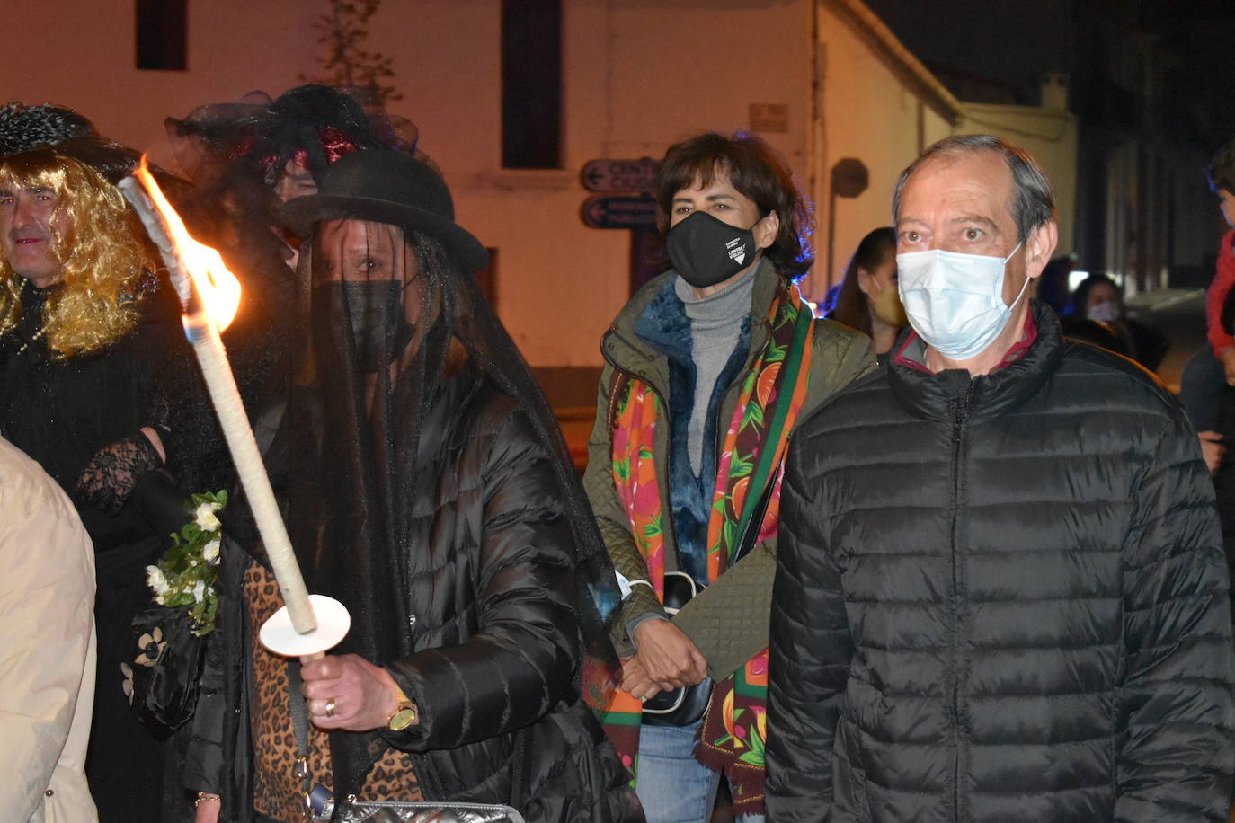 Miajadas ha vuelto a celebrar su gran Carnaval, lo ha vivido por todo lo alto y lo ha despedido con todos los honores. El desfile del sábado devolvió la alegría a las calles de la localidad entre música y color, y el entierro de la sardina ofreció risas y un final dulce para la vuelta de esta celebración. 