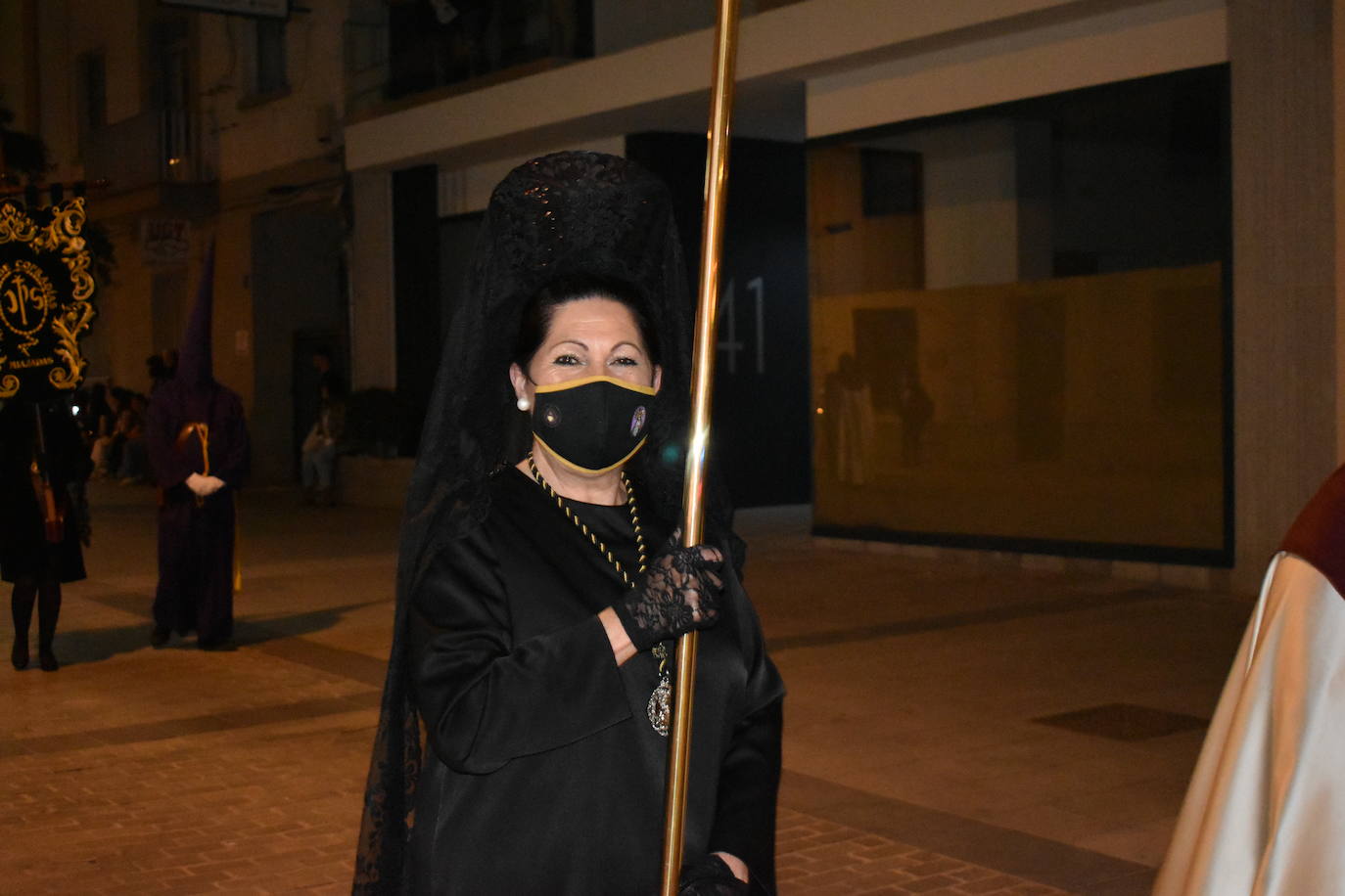 Los miajadeños volvieron a vivir su Semana Santa. Volvieron a llorar la muerte de Jesucristo acompañando al Cristo de la Piedad, la Piedad, el Santo Sepulcro y la Virgen de los Dolores, y volvieron a celebrar su resurrección con el encuentro entre el Cristo Resucitado y la Virgen. Una Semana Santa como hacía dos años no habían podido celebrar y que han vuelto a disfrutar con todos los honores 