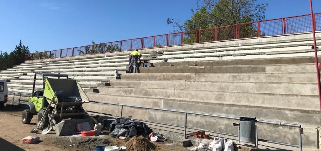Rehabilitación del graderío descubierto del estadio municipal de Miajadas 