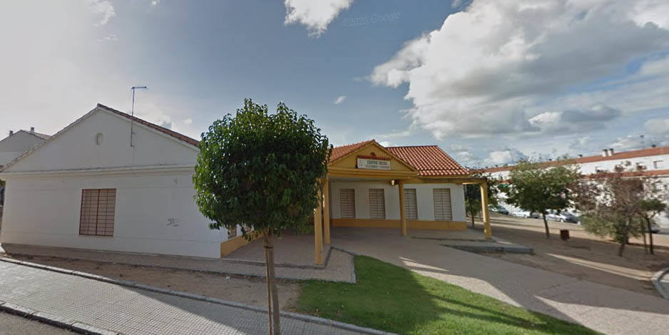 El centro de mayores ha estado ubicado en el centro social Los Naranjos mientras duraban las obras en sus instalaciones 