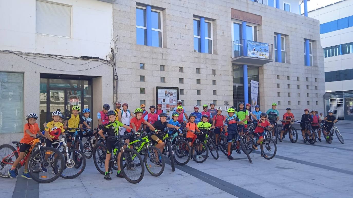 Miajadas ha vivido este 2022 su mejor Semana Europea de la Movilidad, al menos hasta la fecha, porque el municipio se supera año tras año. Mayores y pequeños disfrutaron durante dos semanas de gymkanas fotográficas, rutas andando o en bicicleta, concursos, ludotalleres, y premios a su compromiso con la sostenibilidad, entre otras muchas actividades. 