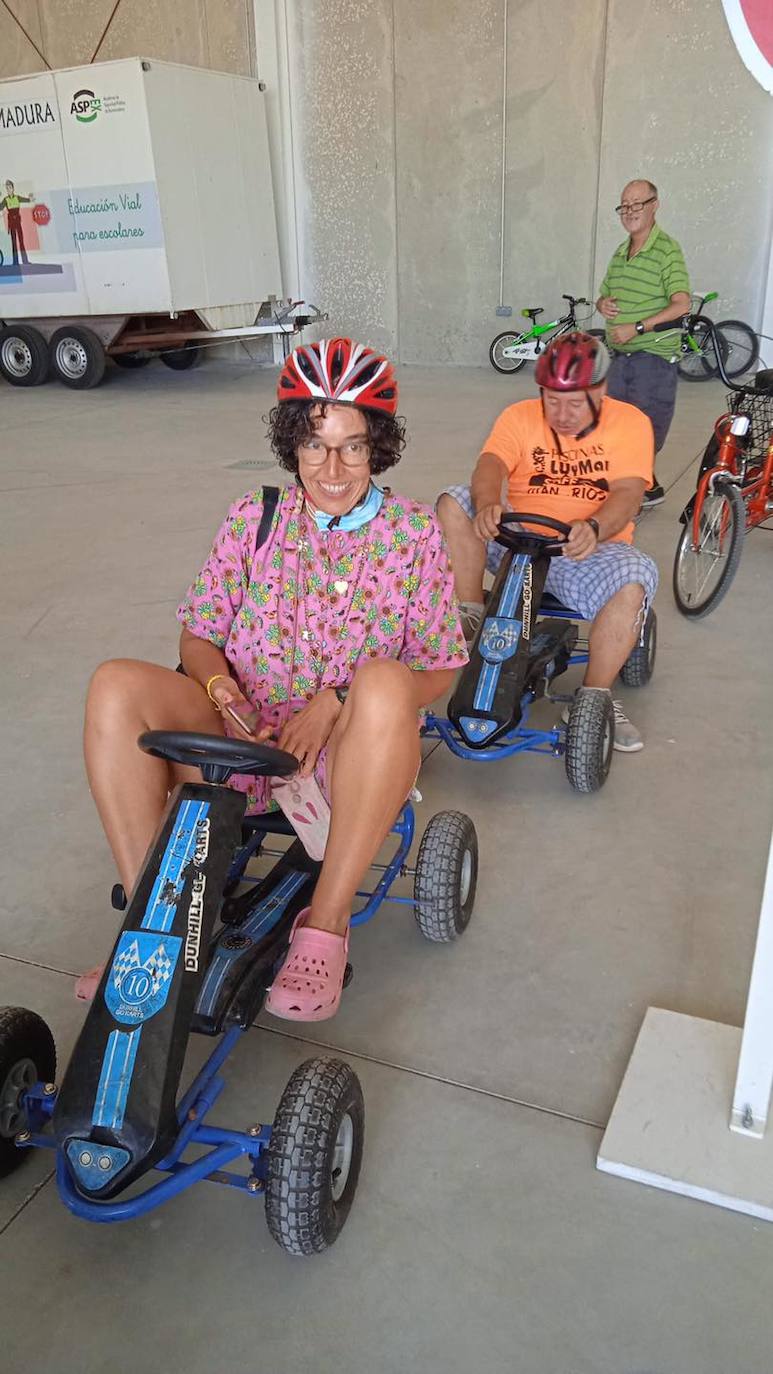 Miajadas ha vivido este 2022 su mejor Semana Europea de la Movilidad, al menos hasta la fecha, porque el municipio se supera año tras año. Mayores y pequeños disfrutaron durante dos semanas de gymkanas fotográficas, rutas andando o en bicicleta, concursos, ludotalleres, y premios a su compromiso con la sostenibilidad, entre otras muchas actividades. 