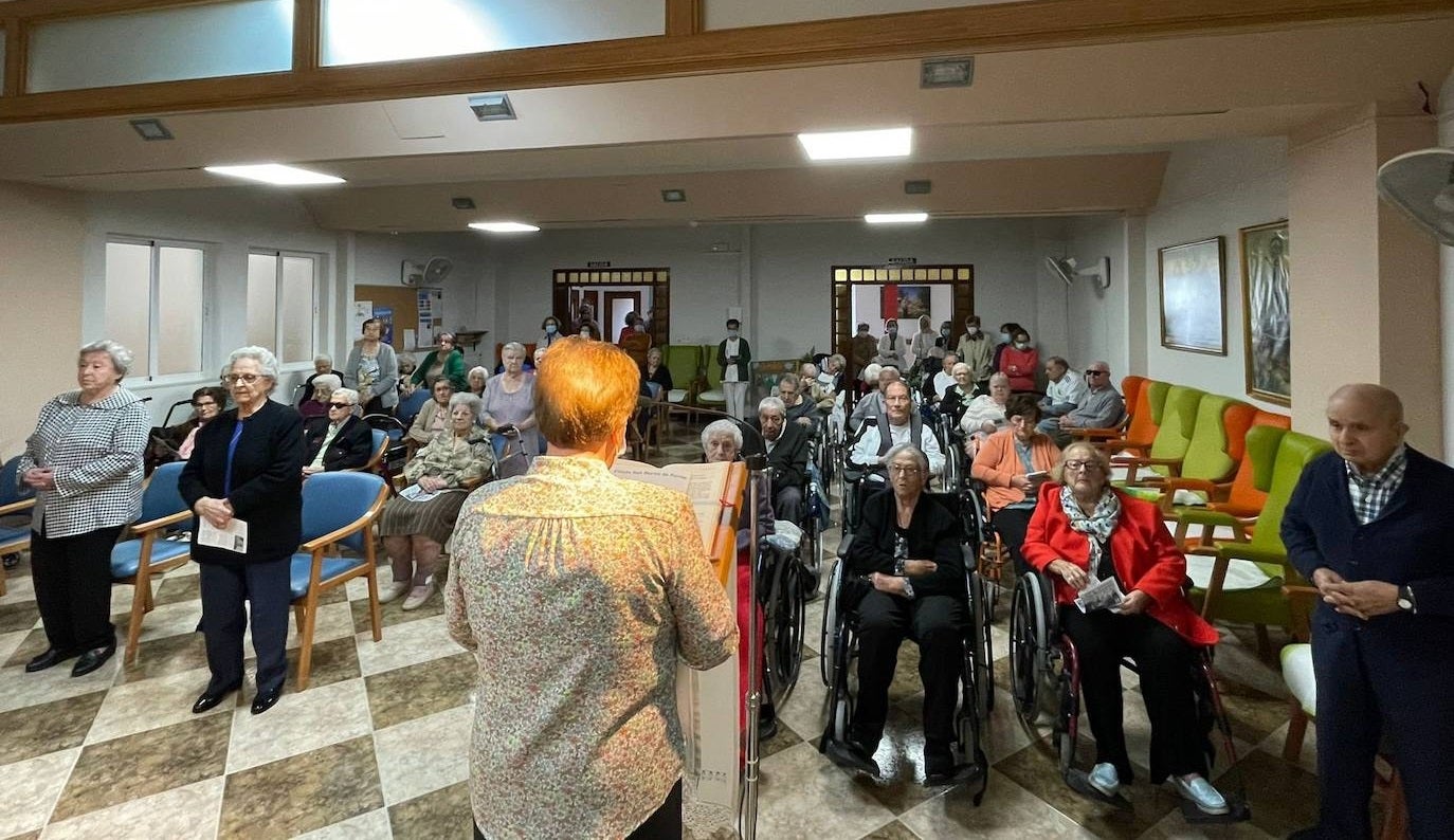 La residencia de mayores San Martín de Porres celebró el día de su Patrón
