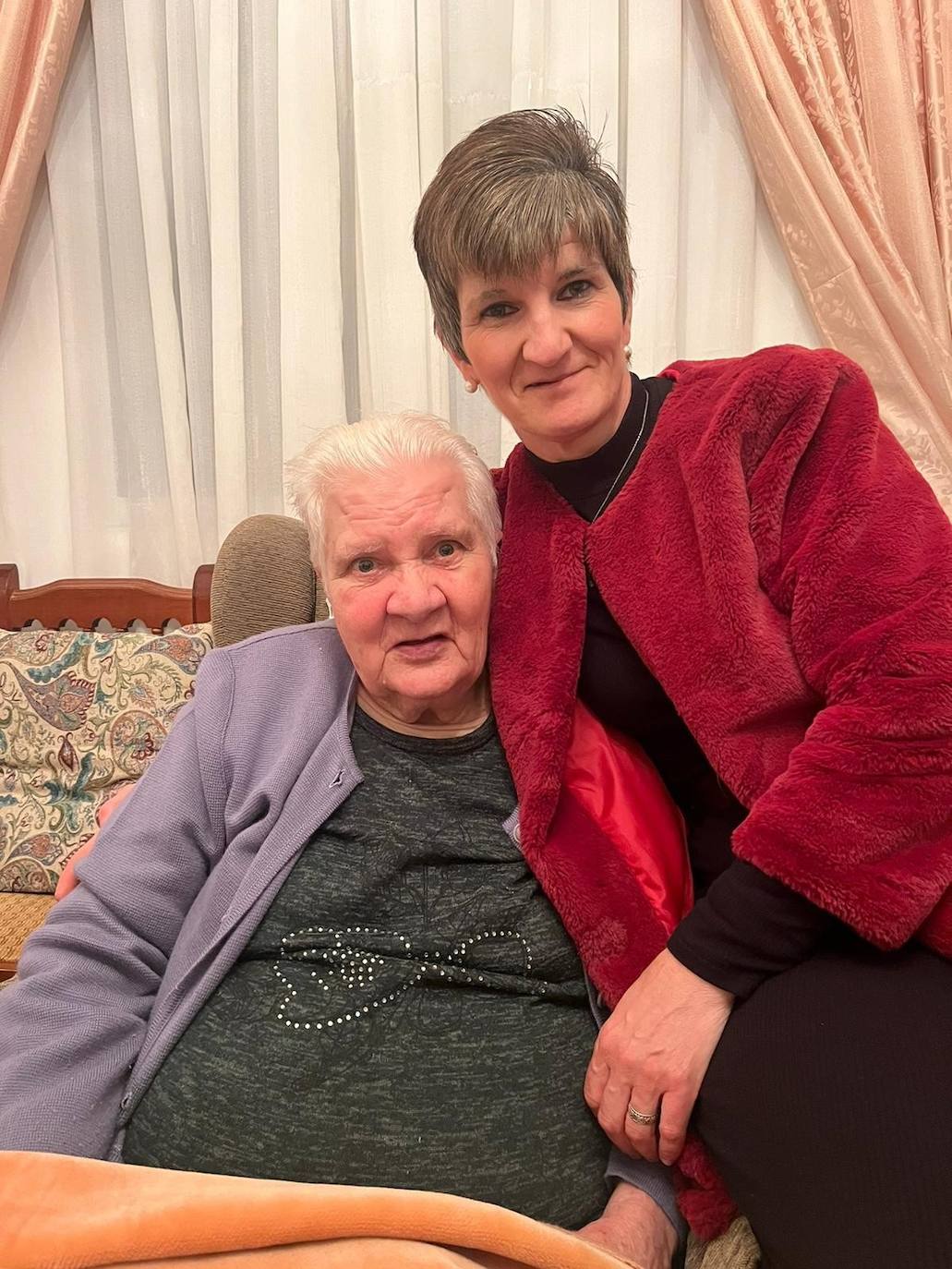 FOTOS: TODO HOMENAJE A UNA MADRE ES POCO