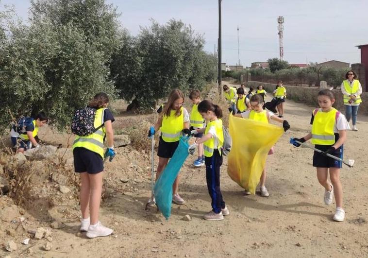 Los alumnos del colegio Sagrado Corazón de Jesús y Mª Inmaculada se vuelcan con el reciclaje