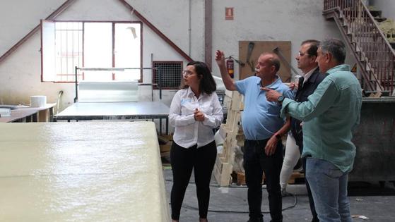 Guillermo Fernández Vara visita el Polígono Industrial de Miajadas para acercar posturas con las Pymes