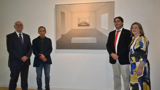 'La ausencia da sentido a la existencia IX', de Teruhiro Ando, ganador del XII Certamen de Pintura Laura Otero
