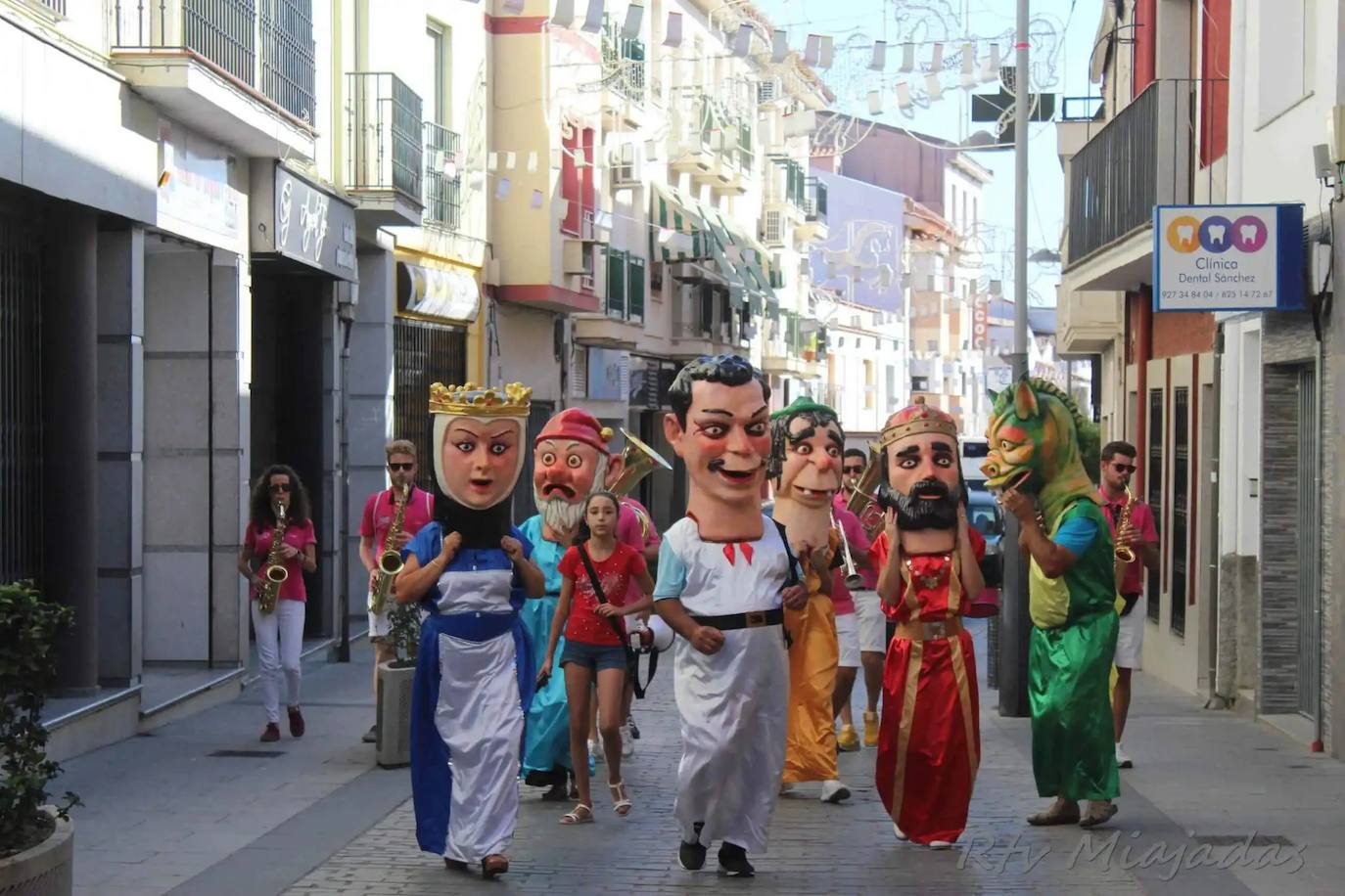 Miajadas busca sus cabezudos para las Ferias y Fiestas 2023