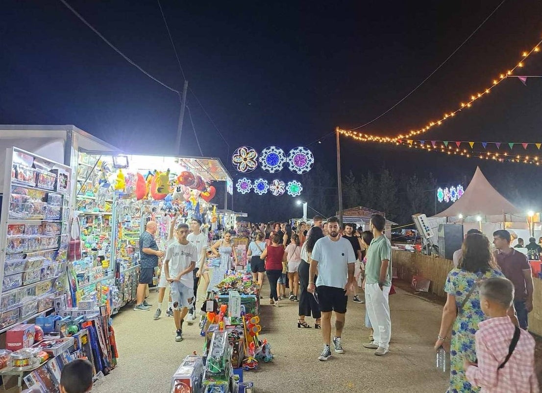 FOTOS FERIA DE NOCHE MIAJADAS 2023