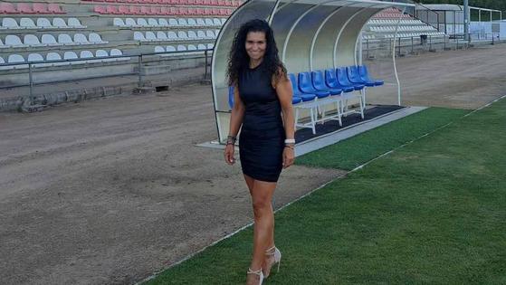 Mª José Tostado: «No sé si me da pena o vergüenza tener que demostrar que me puede gustar el fútbol aunque sea mujer»