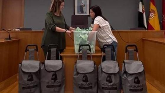 Ya se conocen los ganadores de los cinco carros para la compra por la Semana del Comercio Verde