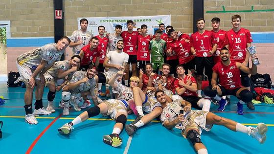 CV Almendralejo se hace con el Trofeo Diputaciones de Voleibol ante el Extremadura Grupo Laura Otero