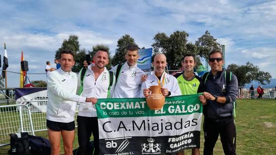 El Club Atletismo Miajadas se proclama subcampeón de Extremadura Cross