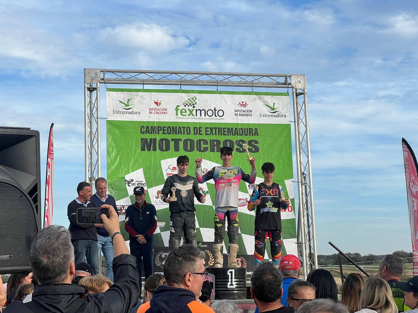 Samuel Tapia lidera el Campeonato de Extremadura MX125 a falta de una carrera