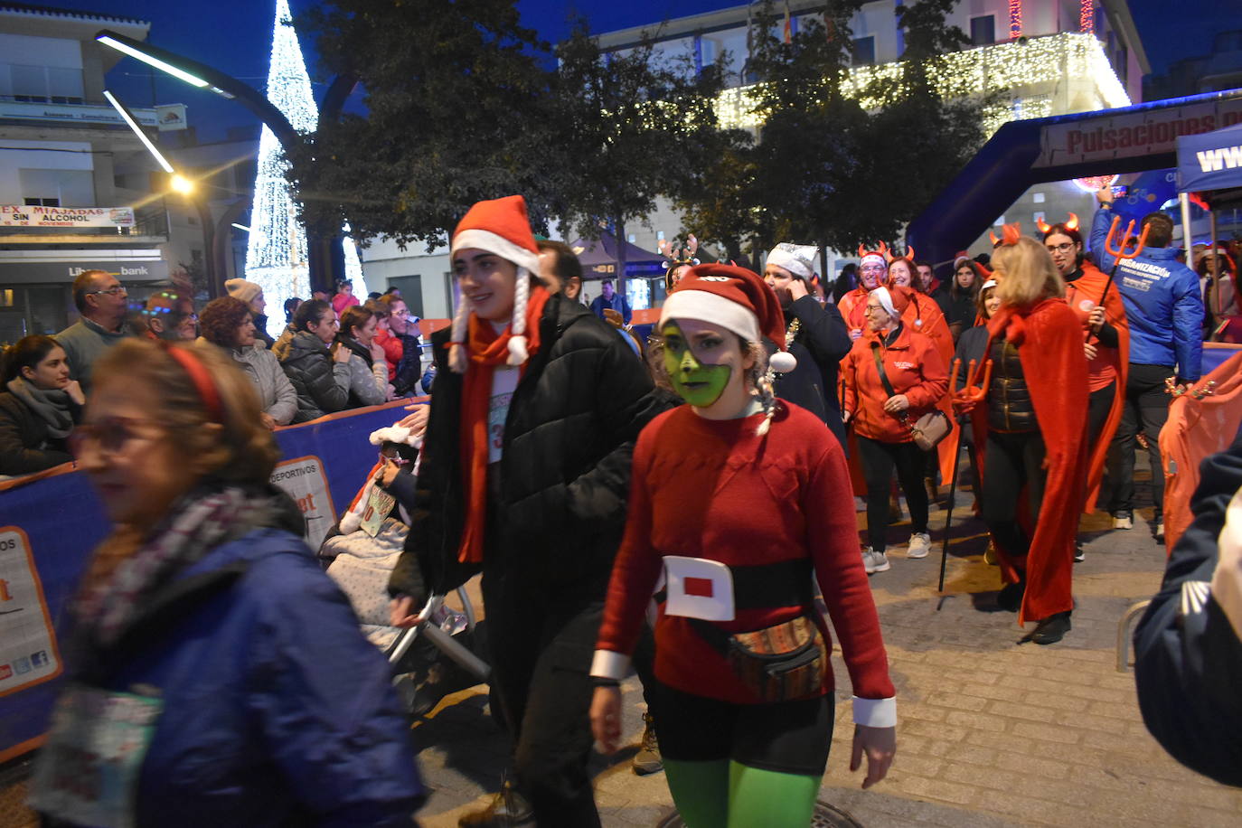 Fotos: La San Silvestre Miajadeña fue de las primeras en despedir el 2023
