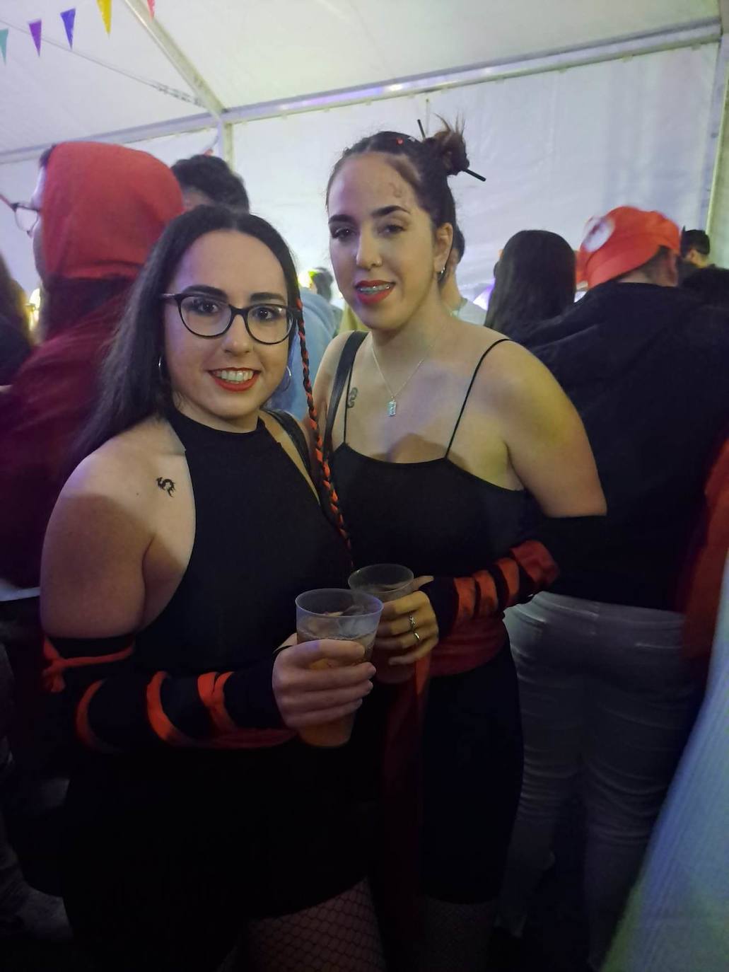 Miajadas celebró su Concurso de disfraces del Carnaval 2023, en el que hubo mucho baile y mucho' cachondeo'. El grupo 'Pista de choque' fue el ganador del primer premio, dotado de 300 euros, mientras que 'DJ's' consiguieron el segundo premio con 200 euros, y 'Desplieque Lolil' se hizo con los 150 euros del tercer premio. 