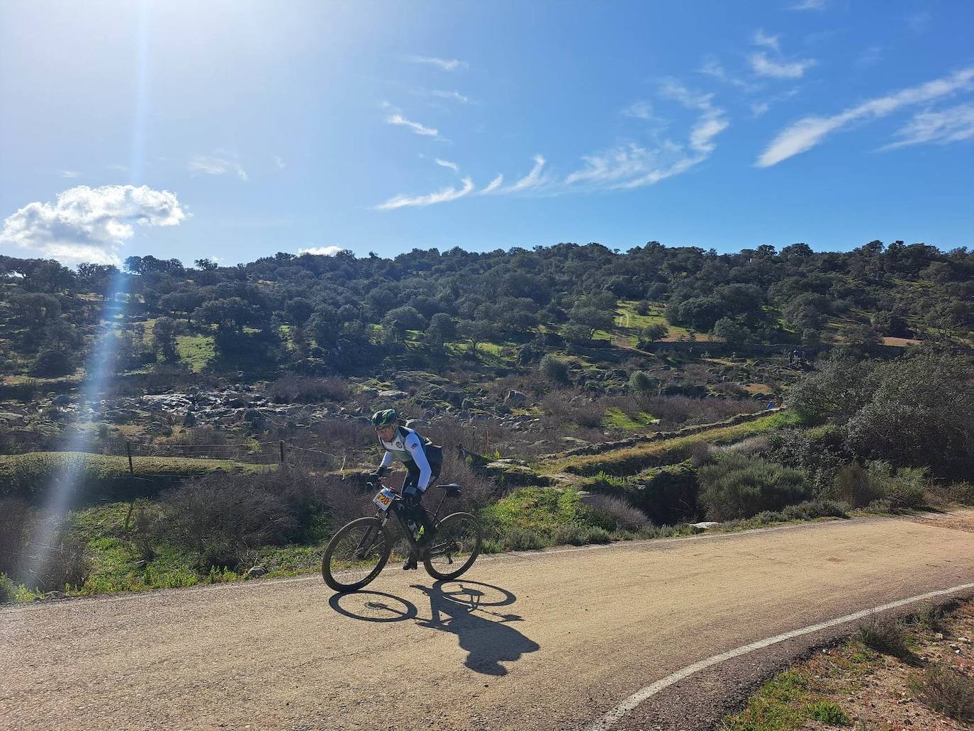 Miajadas volvió a convertirse un año más en punto referente del ciclismo con su famosa prueba Titán de los Ríos, congregando lo mejor del panorama nacional en un paraje natural incomparable. 