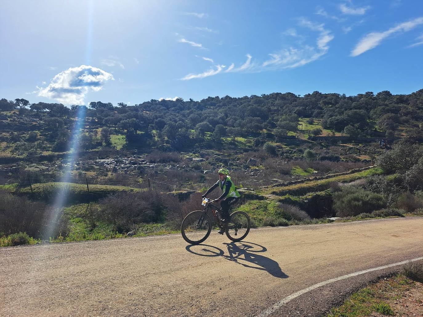 Miajadas volvió a convertirse un año más en punto referente del ciclismo con su famosa prueba Titán de los Ríos, congregando lo mejor del panorama nacional en un paraje natural incomparable. 