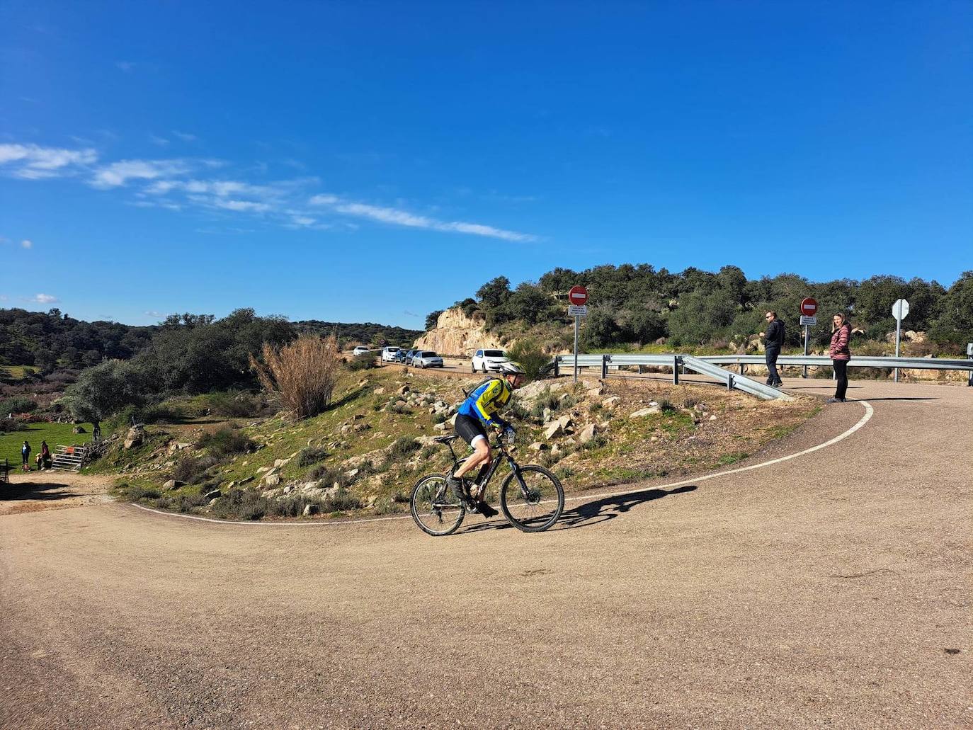 Miajadas volvió a convertirse un año más en punto referente del ciclismo con su famosa prueba Titán de los Ríos, congregando lo mejor del panorama nacional en un paraje natural incomparable. 